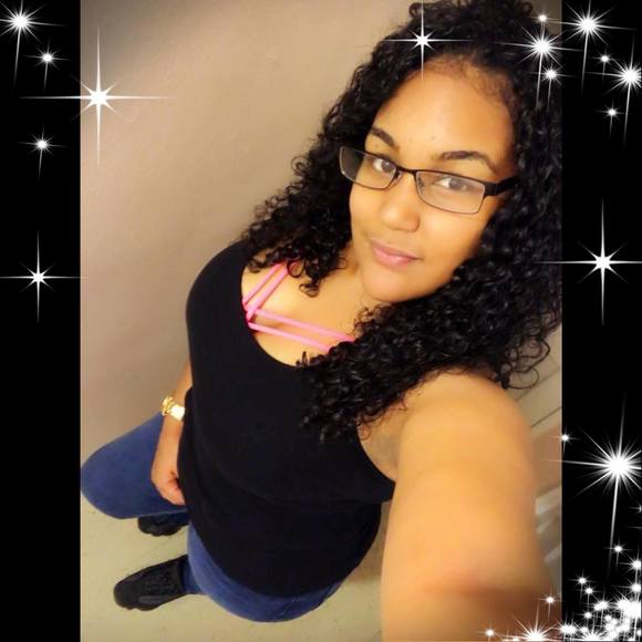 Meet your Posher, Yannet - Picture 1 of 1